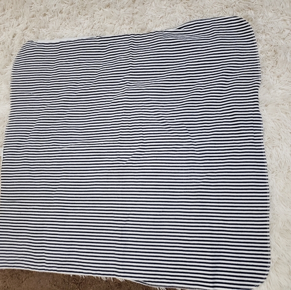 Gerber organic cotton flannel receiving swaddle - Picture 4 of 7